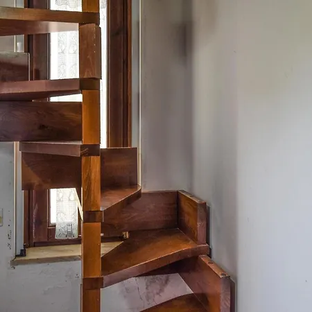 Lovely In With House Sea View شقة تْرابْيا